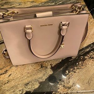 Michael Kors Mercer Accordion handbag